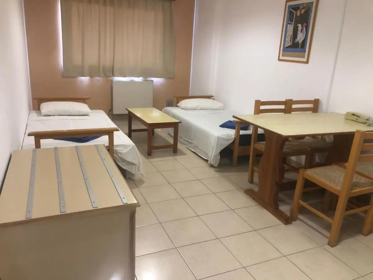 איה נאפה Carina Hotel Apartments 2*, איה נאפה