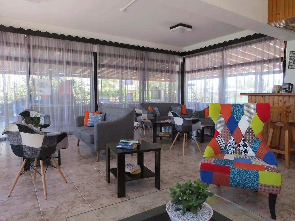 איה נאפה Carina Hotel Apartments מלון דירות איה נאפה