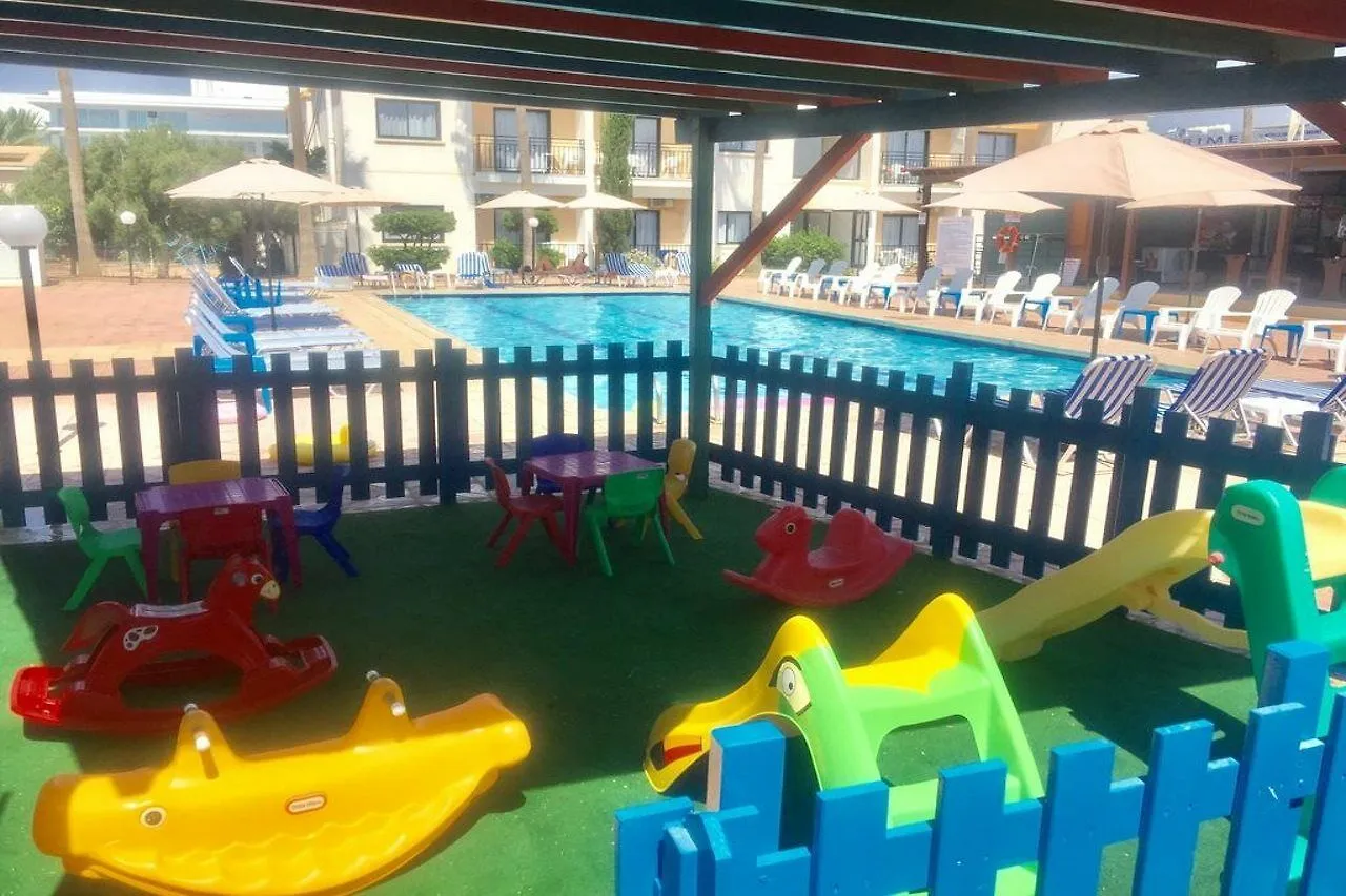 איה נאפה Carina Hotel Apartments מלון דירות